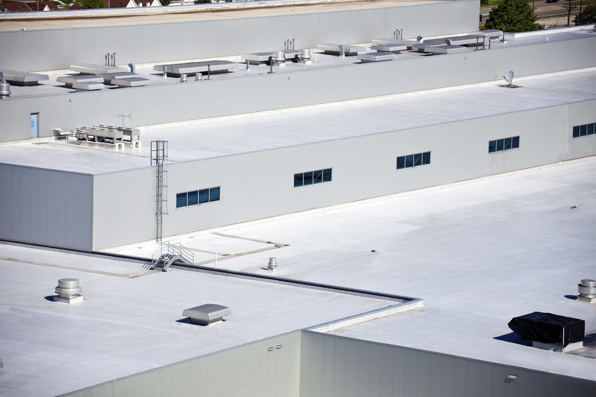 Manufacturing Facility Roofing — commercial roofing in Kansas City, MO